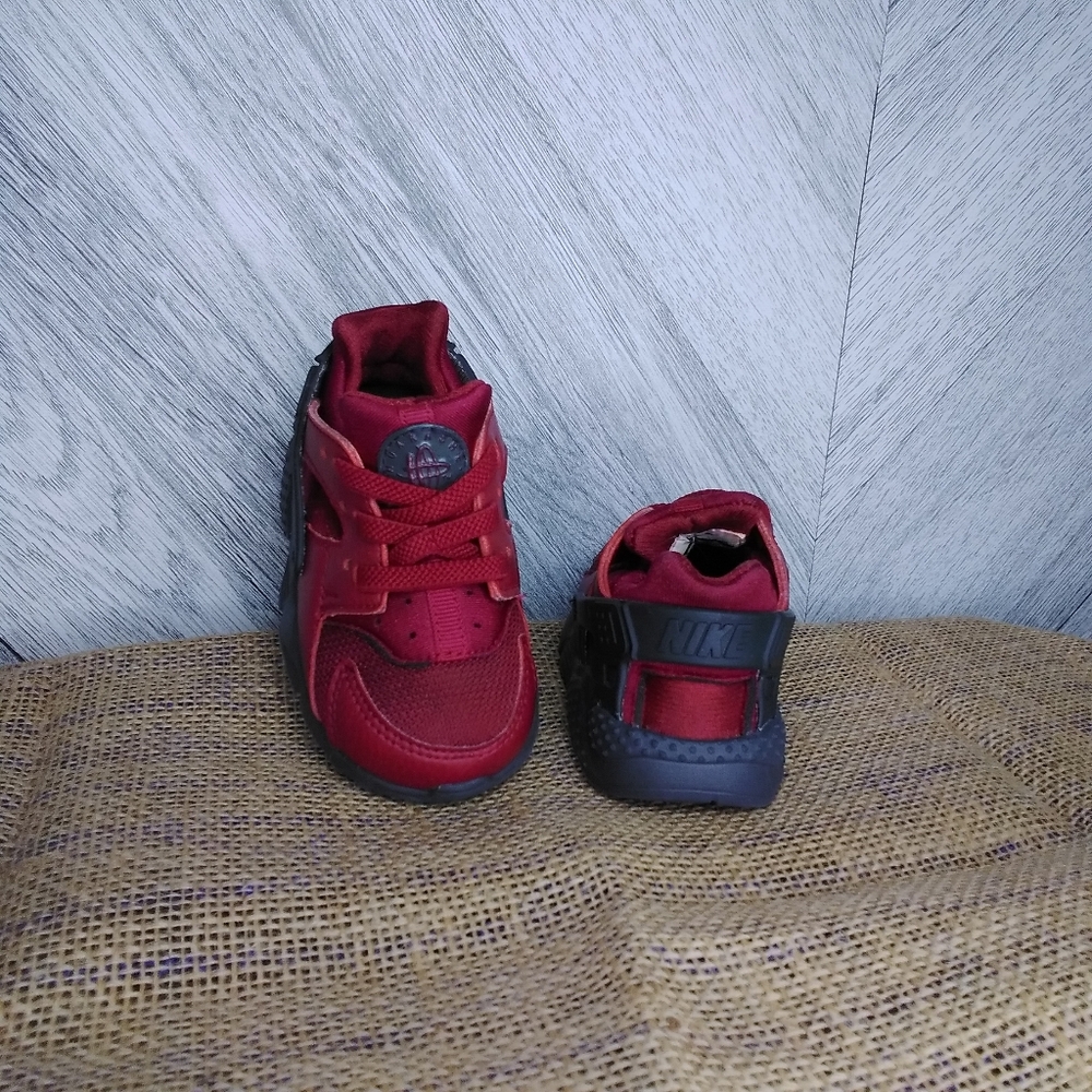 Nike Huarache Run Sneaker Shoe #70495-803 Sz: 5C Baby Kids Burgundy/Black